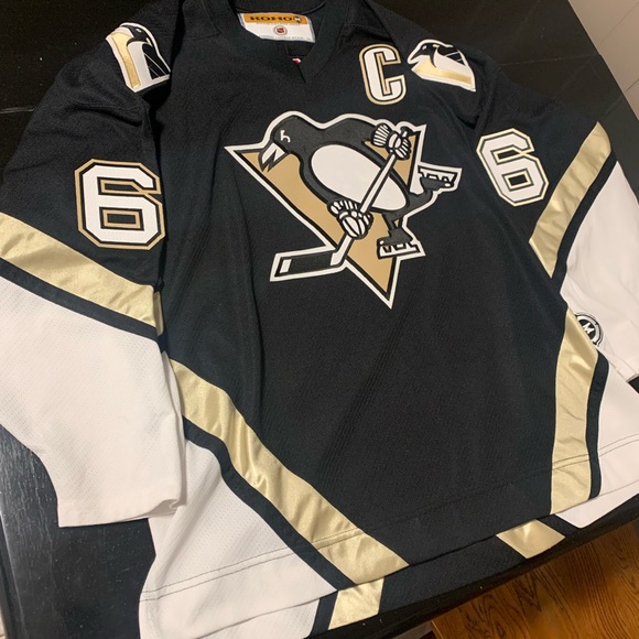 Pittsburgh Penguins Mario Lemieux Hockey Jersey - Picture 3 of 4